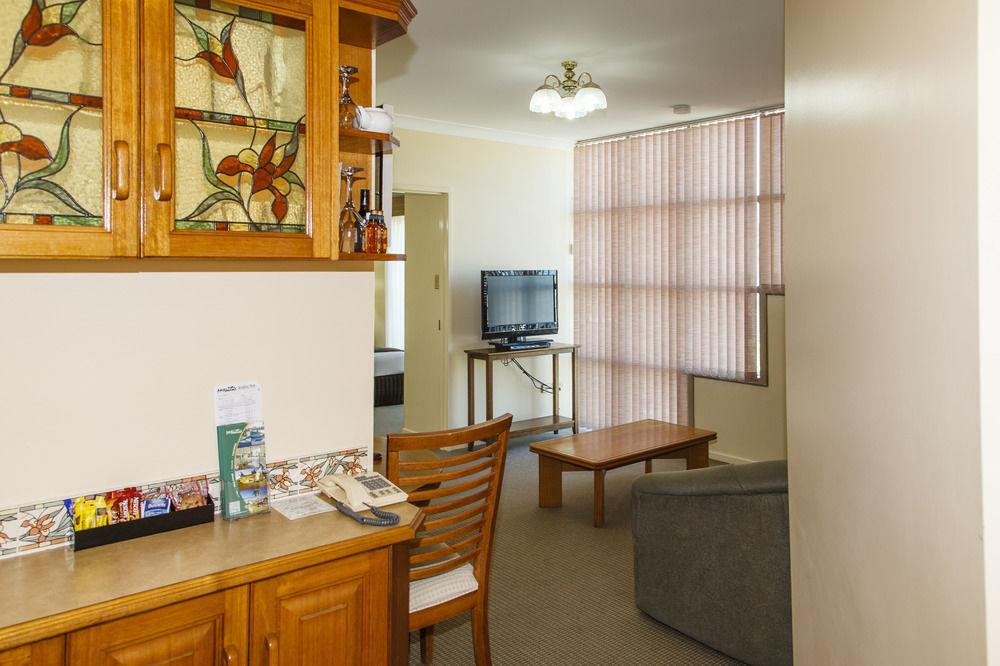 Mcnevins Maryborough Motel Exteriör bild