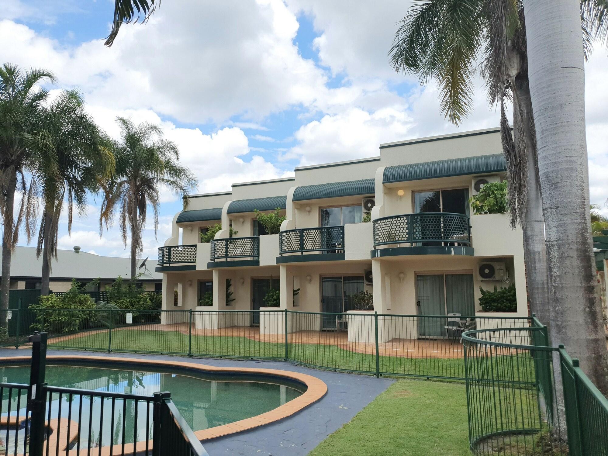 Mcnevins Maryborough Motel Exteriör bild