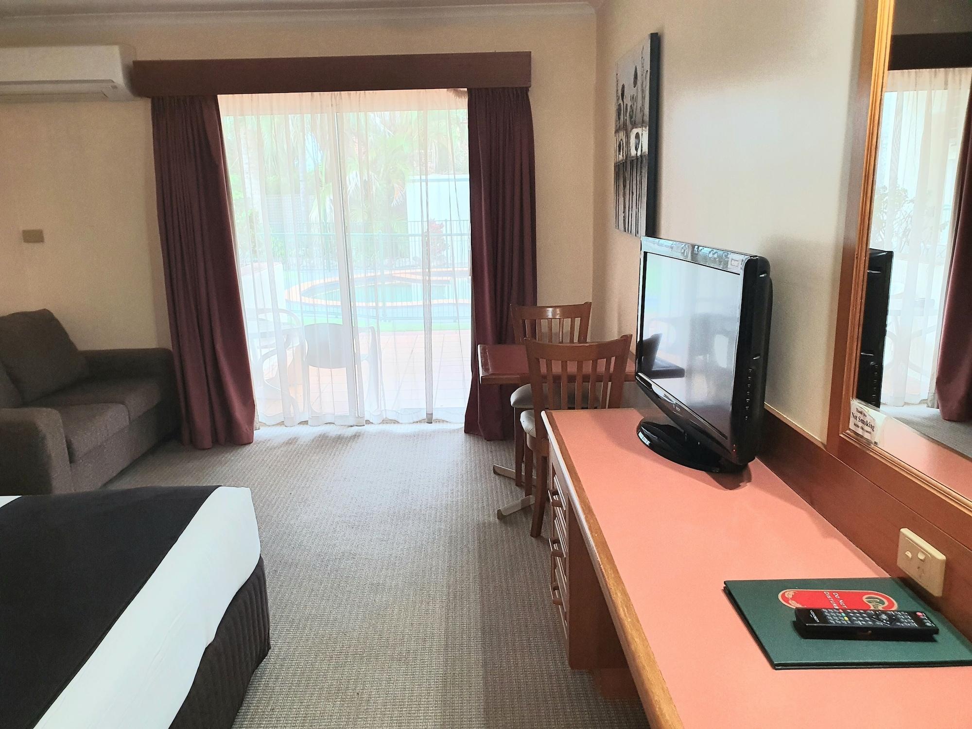 Mcnevins Maryborough Motel Exteriör bild