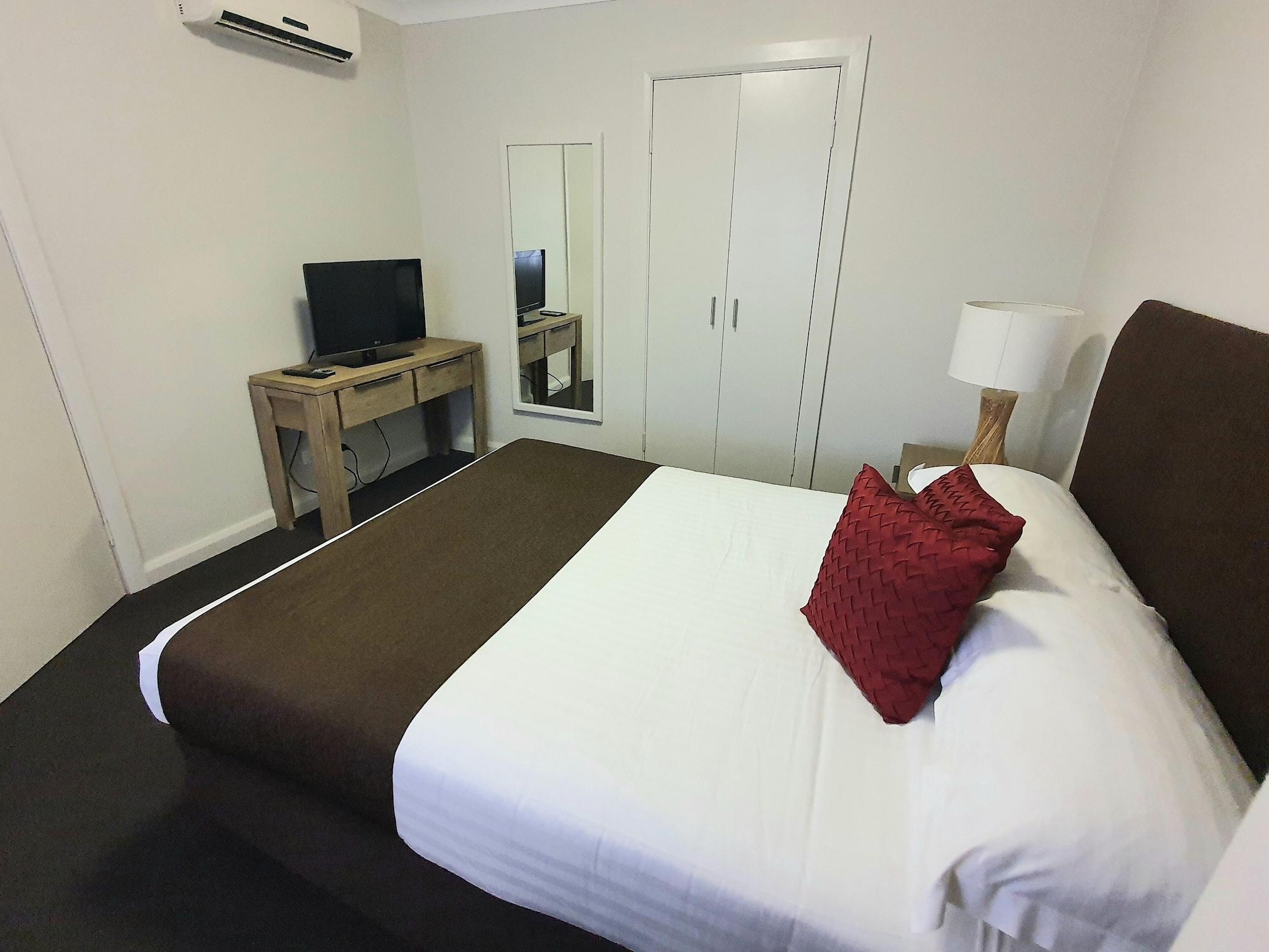 Mcnevins Maryborough Motel Exteriör bild